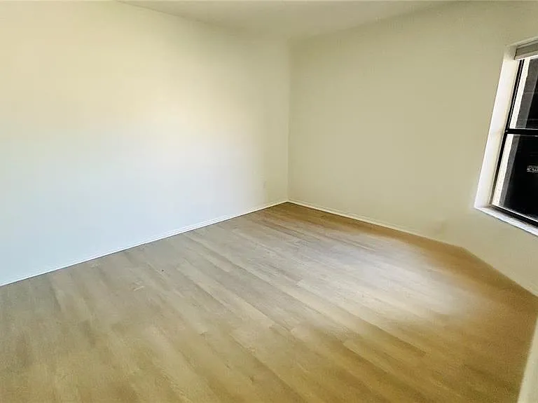 12121 Augusta Woods Cir — Photo 17