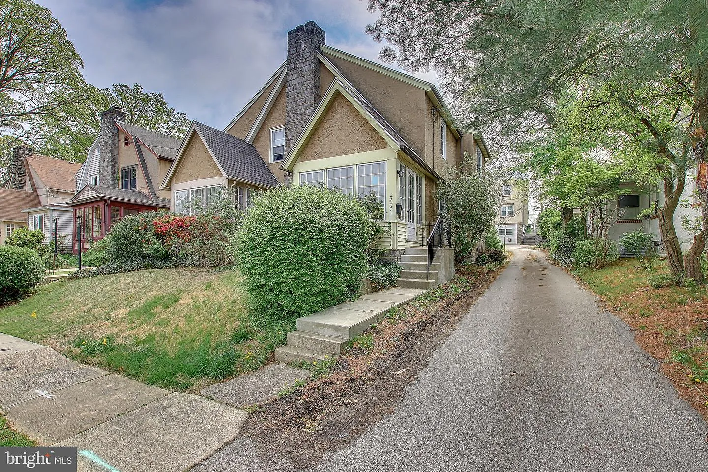 721 N Jackson St photo 1