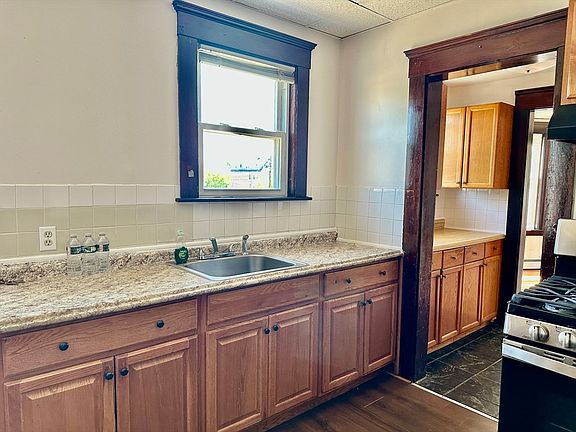 4th image of 17 Bowdoin St #1