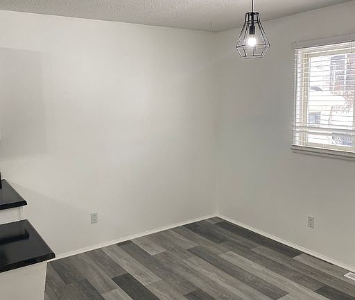 2nd image of 905 9th St #1A