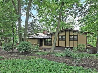 17 Nola Rd, Gillette, NJ 07933