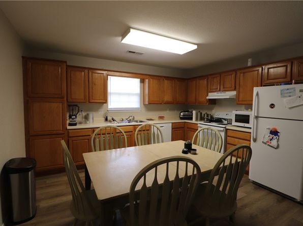 fayetteville-arkansas-439593432 picture