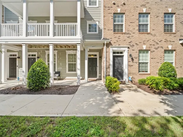 607 Freeman Dr, Hampton, VA 23666