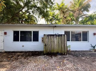 572 NE 67th St APT 5, Miami, FL 33138