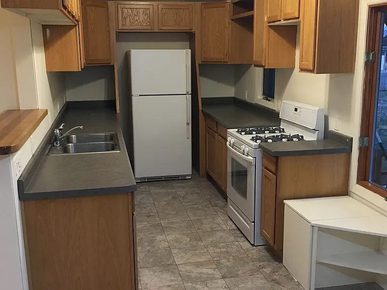 2835 Hoard St #1 — Photo 7