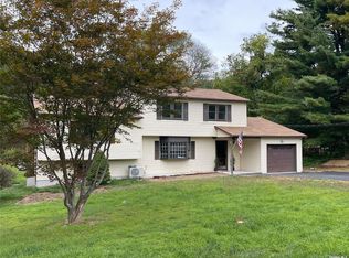 27 Pulling Rd, Lagrangeville, NY 12540