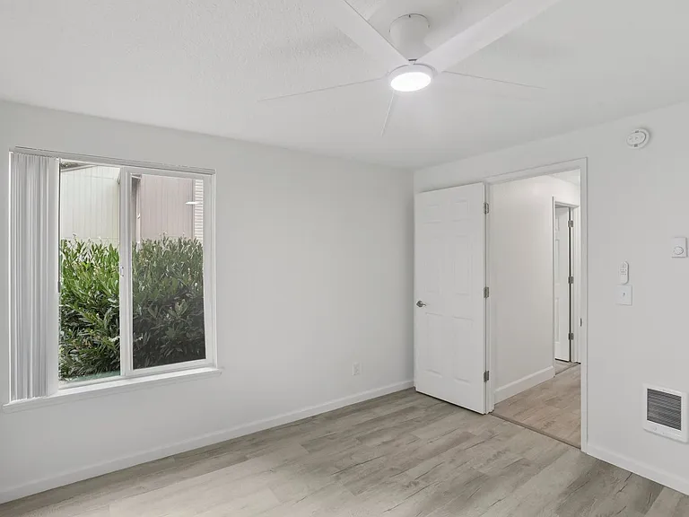 Images Highland Apartments — Photo 33