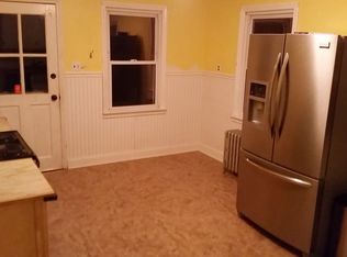 35 Beachview Ave, Bridgeport, CT 06605
