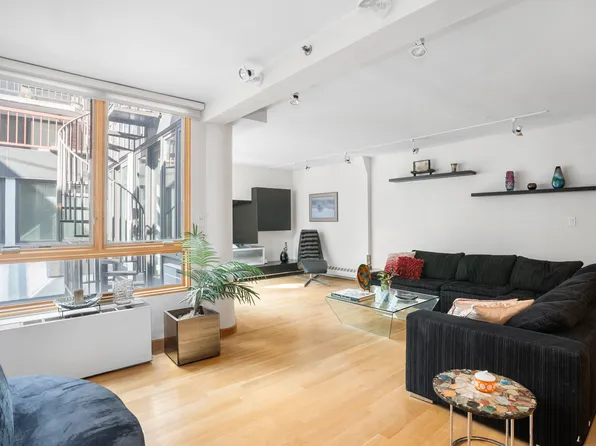 357 West 12th Street image 1 of 18