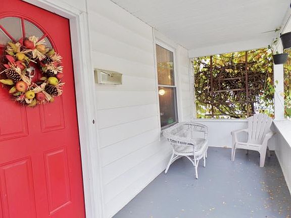 3rd image of 17 Pearl Ave