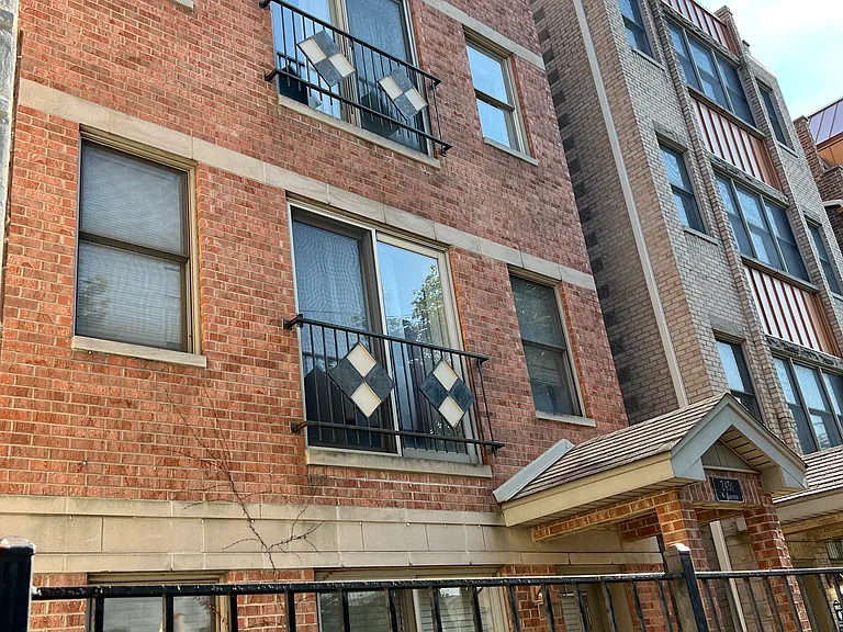 2451 W Harrison St #2 — Photo 11
