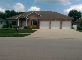 514 Heathrow Ln, Rochester, IL 62563