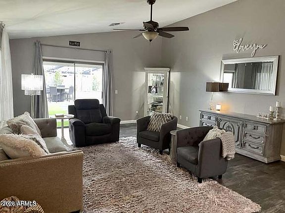 4th image of 3101 W Louise Dr