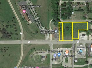 W Lake City Rd, Houghton lake, MI 48629