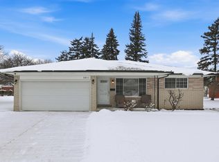 5011 Rockdale Ct, Sterling Heights, MI