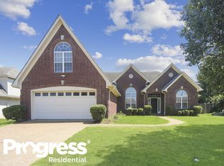 8345 Whispering Elm Dr, Memphis, TN 38125