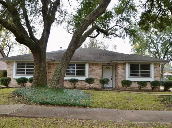 15506 Edenvale St, Friendswood, TX 77546