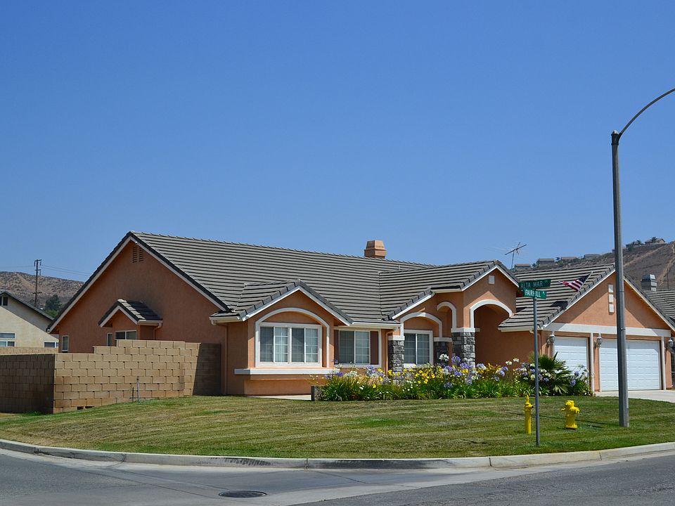 2nd image of 4810 Fairhill Pl