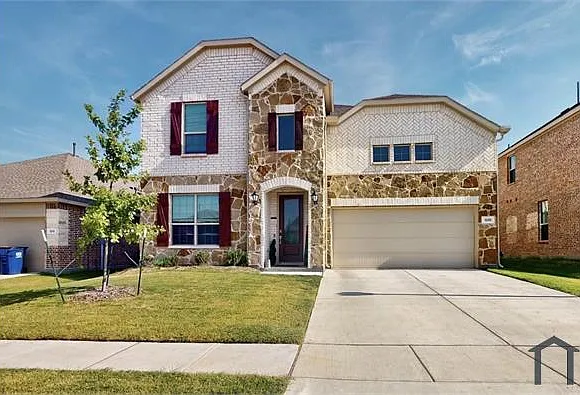 1210 Smoketree Ln — Photo 1
