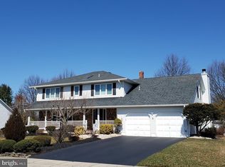 8 Innocenzi Dr, Hamilton, NJ 08690