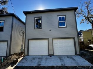 530 E Park Ave #D, Savannah, GA 31401