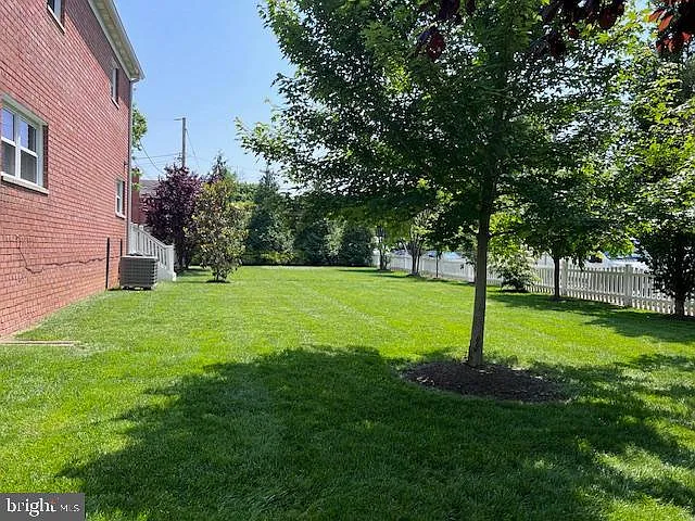 630 S Payne St — Photo 22