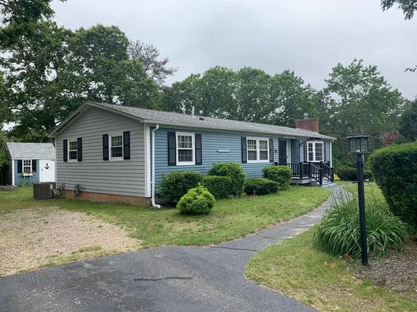 31 Driftwood Cir, Harwich, MA 02645