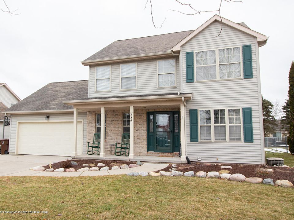 1st image of 886 Eagles Nest Ct