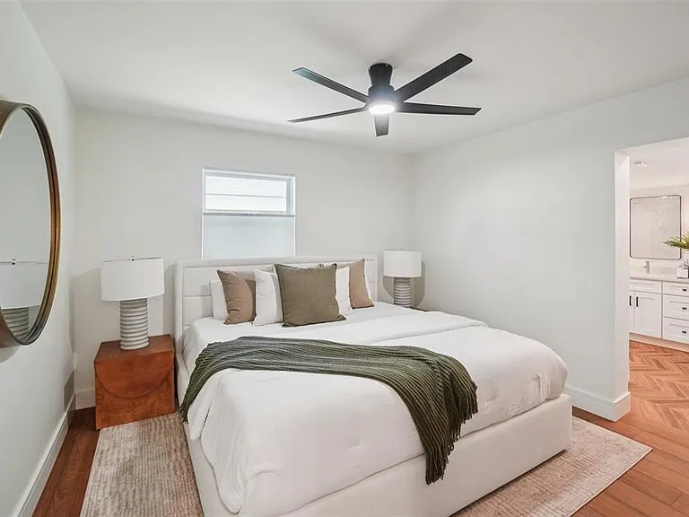 3123 W La Salle St — Photo 17