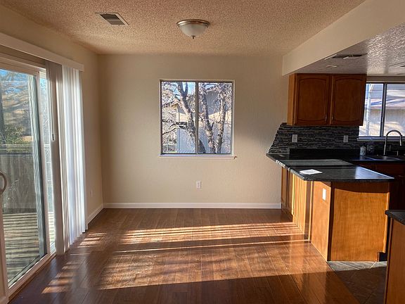 4th image of 5383 Stonethrow Ct