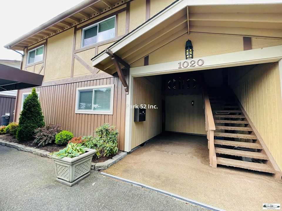 1st image of 1020 Panorama Dr #3