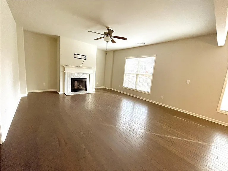 5775 Rialto Way — Photo 7