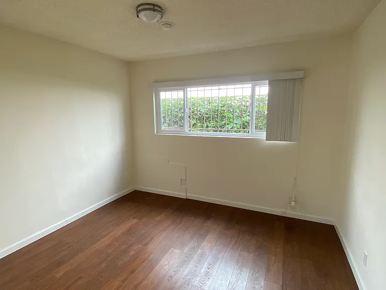 3048 Livonia Ave #5 — Photo 3