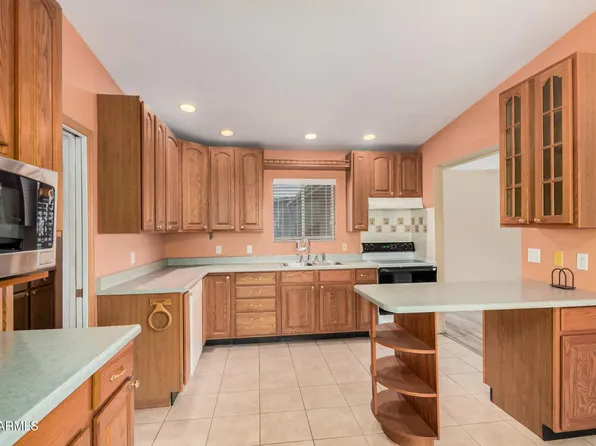 144 PERETZ Circle, Morristown, AZ 85342