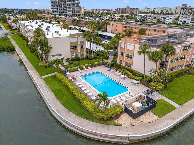 7540 Bay Island Dr S #160 — Photo 38