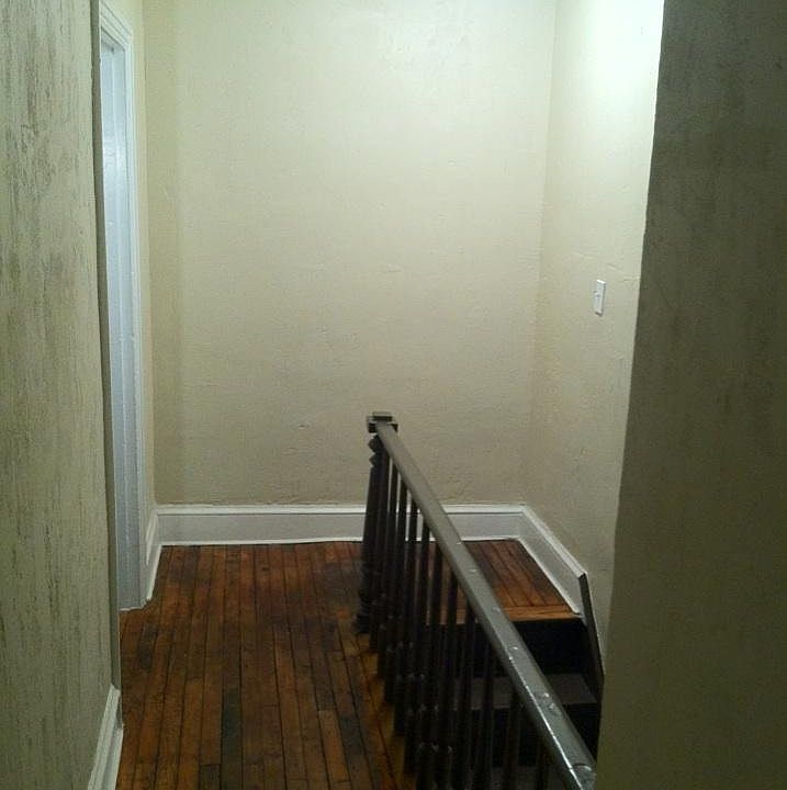 1st image of 1920 W 6th St
