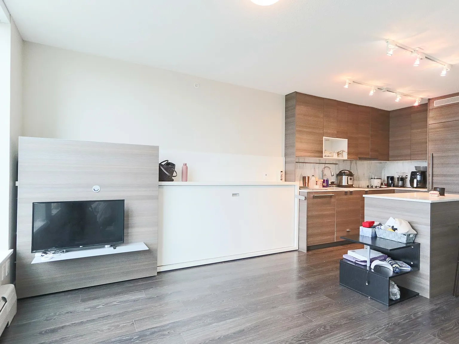 1 bed, 500 sqft, $1,600 — Photo 4