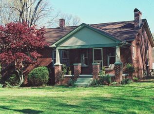 129 Stanton Dr, Winston Salem, NC 27106