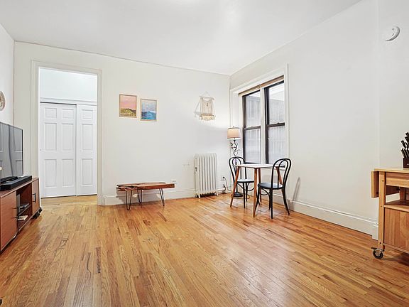 2nd image of 131 Joralemon St APT 4