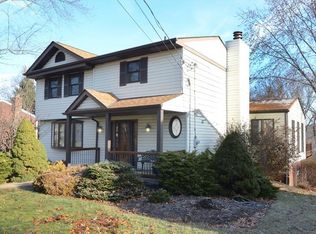 114 Phillips Ln, Mc Kees Rocks, PA 15136
