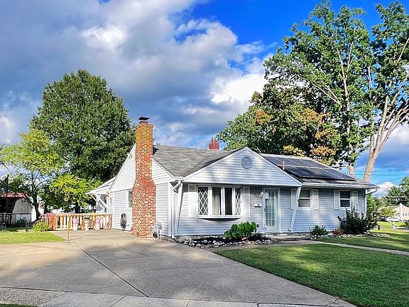 3rd image of 205 Phillips Ave