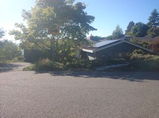 1990 NW Blue Ridge Dr, Seattle, WA 98177