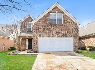 7323 Red Maple Dr, Olive Branch, MS 38654