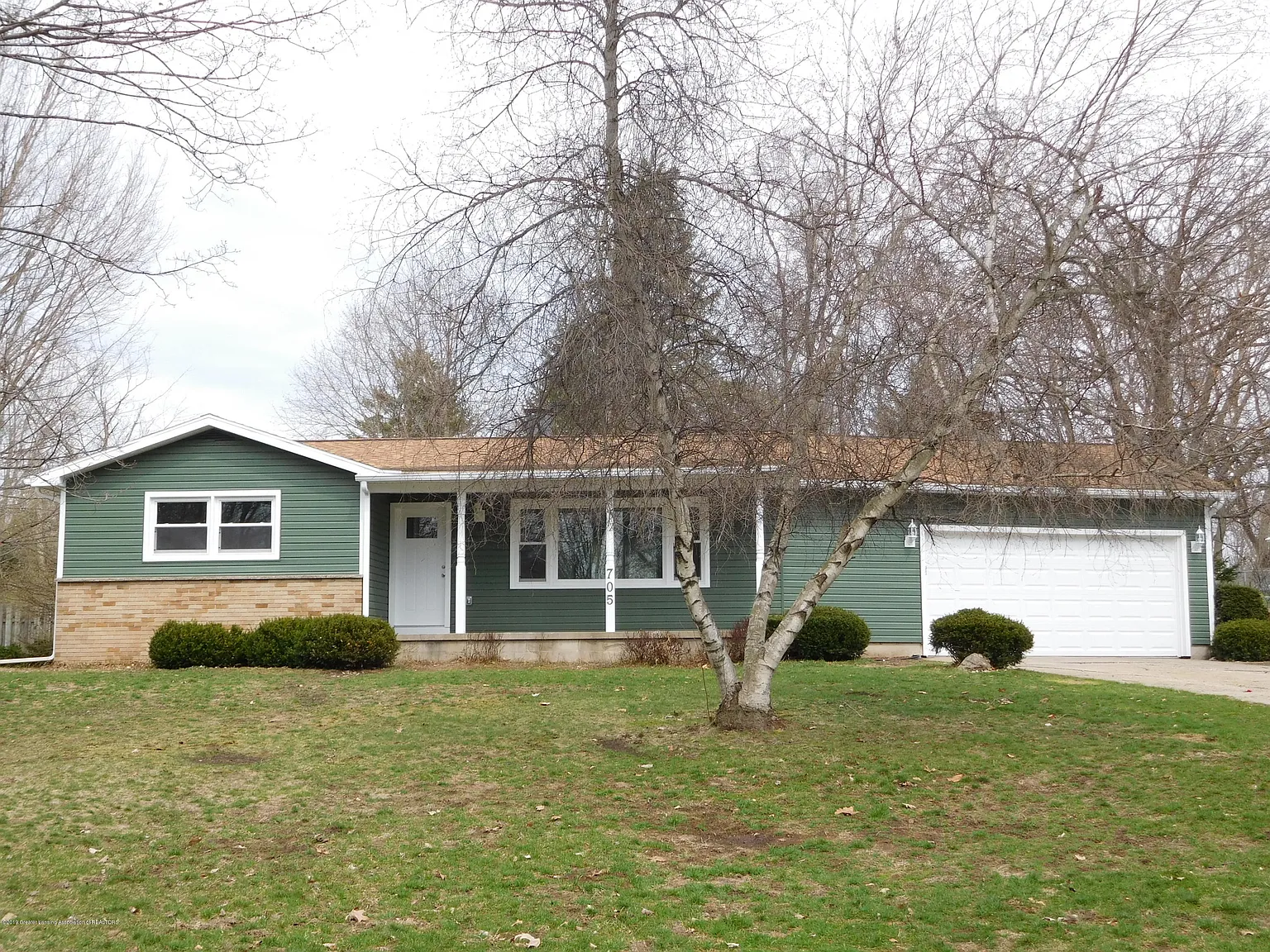 705 Cumberland Dr photo 1