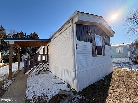 2nd image of 465 Aspen Dr #465