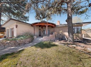 521 Sierra Dr SE, Albuquerque, NM 87108