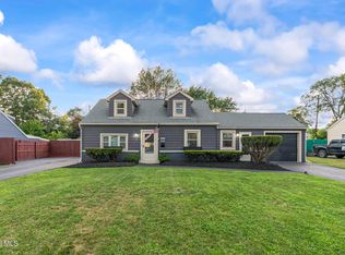 1094 Roberta Rd, Schenectady, NY 12303