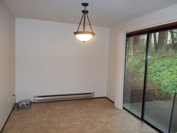 2841 Dining 004_12312012