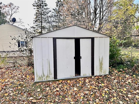 5th image of 4506 W Garver Dr