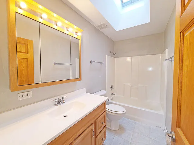 5831 W 109th St — Photo 26